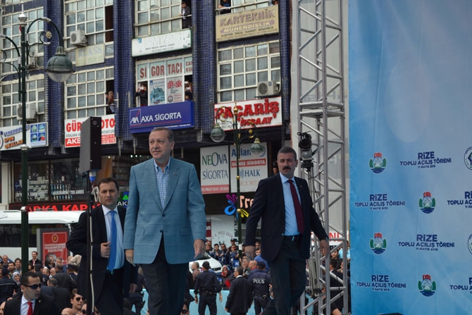 Cumhurbaşkanı Erdoğan Rize'de 87