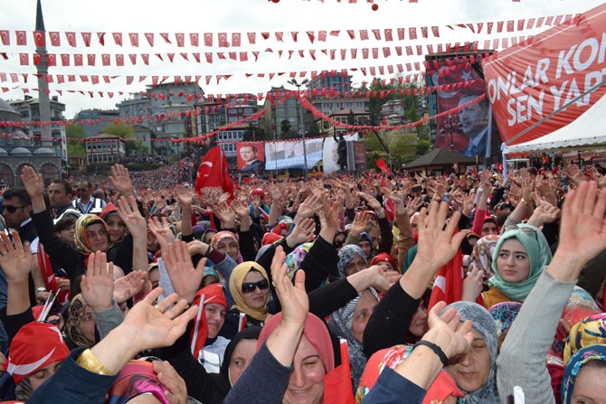 Cumhurbaşkanı Erdoğan’a Rize'de Büyük Sevgi 144