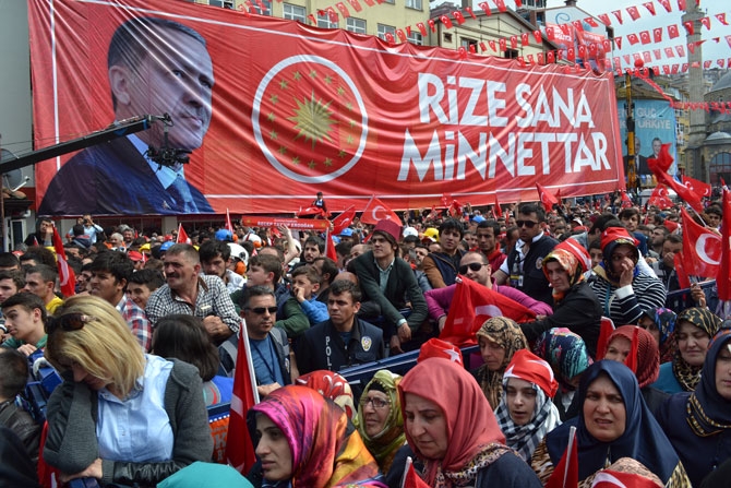Cumhurbaşkanı Erdoğan’a Rize'de Büyük Sevgi 166