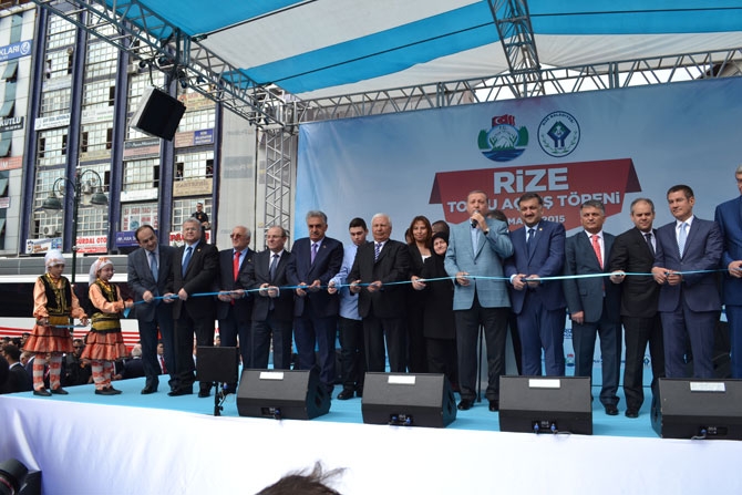 Cumhurbaşkanı Erdoğan’a Rize'de Büyük Sevgi 181