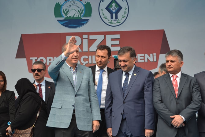 Cumhurbaşkanı Erdoğan’a Rize'de Büyük Sevgi 187