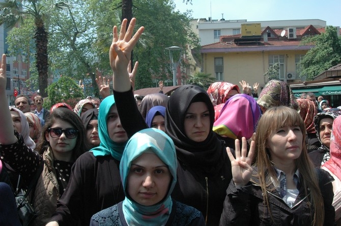 Rize ÜniAK Sisi'yi Temsili Dar Ağacına Astı ! 14