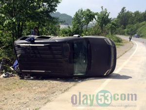 Rize’deki Kazada Sürücü Ölümden Döndü