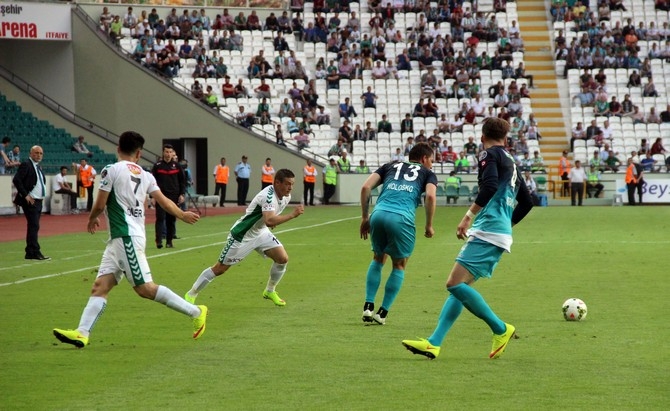Torku Konyaspor-Rizespor Maçı Fotoğrafları 14