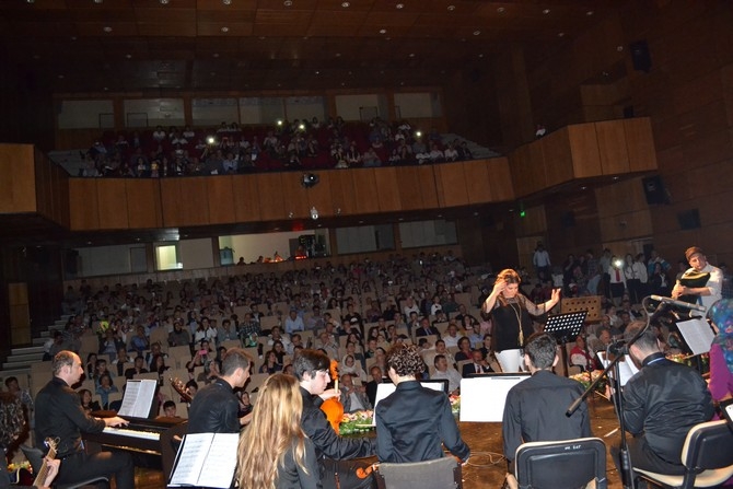 Rize Türk Telekom Güzel Sanatlar Lisesi’nden Muhteşem Yıl Sonu Konseri 34