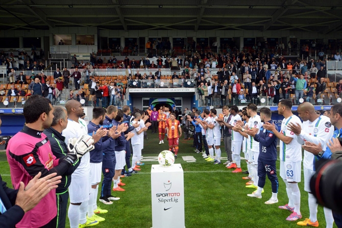 Rizespor-Galatasaray Maçı Fotoğrafları 16