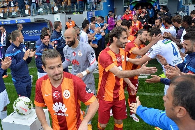Rizespor-Galatasaray Maçı Fotoğrafları 19