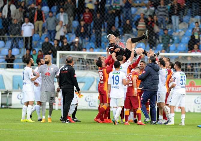 Rizespor-Galatasaray Maçı Fotoğrafları 32
