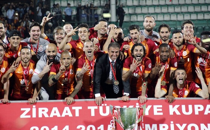 Galatasaray Türkiye Kupasını kaldırdı 38