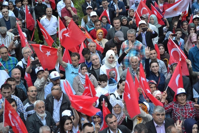 Rize Başkanına Sahip Çıktı 200