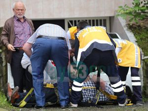 Asansör Yere Çakıldı Ak Parti Rize Yöneticileri Ölümden Döndü