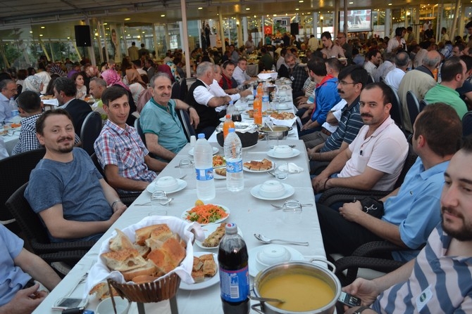 Ak Parti Rize'nin 15. Ahde Vefa İftarına Yoğun İlgi 15