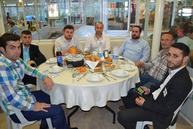 Ak Parti Rize'nin 15. Ahde Vefa İftarına Yoğun İlgi 16