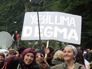 Rize'de Yeşil Yol Protestosu Yürüyüşe Dönüştü