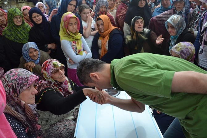 Ölümüyle Rize'yi Yasa Boğan Nurullah Köse'yi Binler Uğurladı 21