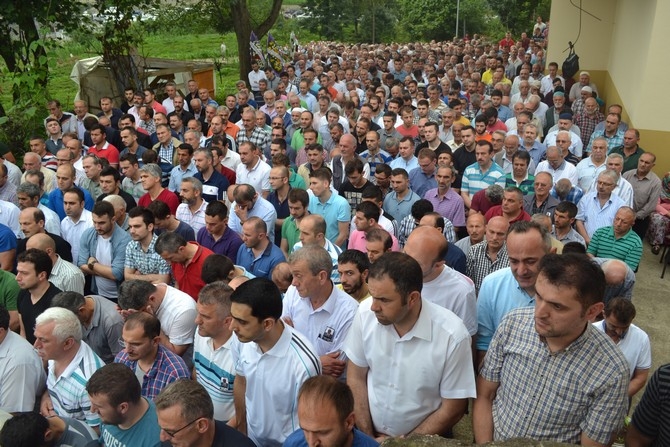 Ölümüyle Rize'yi Yasa Boğan Nurullah Köse'yi Binler Uğurladı 65