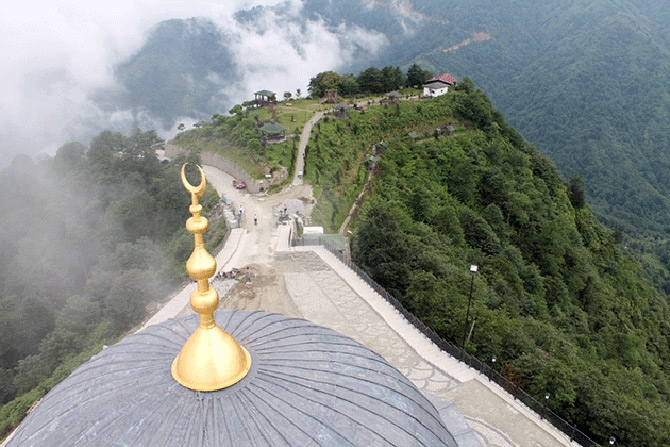 Kıble Dağı Cami'nin İnşaatı Bitti, Açılışı Erdoğan Yapacak 3