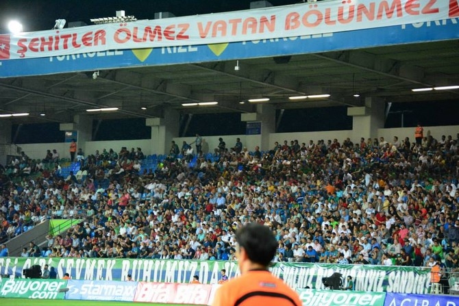 Rizespor-Fenerbahçe Maçı Fotoğrafları 84