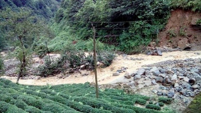 Güneysu’yu Yağmur Vurdu, Kaymakam Baydaş Uyardı 49