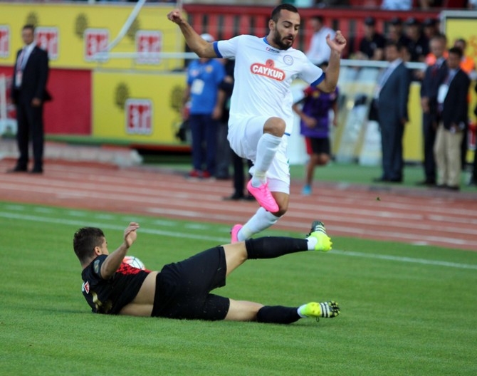 Eskişehirspor-Rizespor Maç Fotoğrafları 1