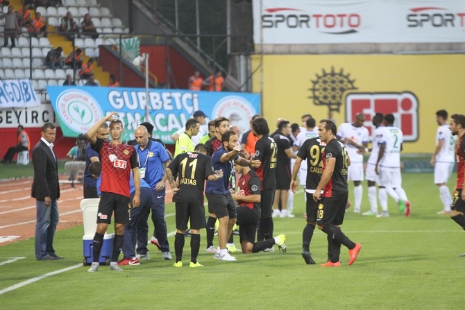 Eskişehirspor-Rizespor Maç Fotoğrafları 33