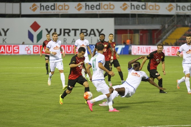 Eskişehirspor-Rizespor Maç Fotoğrafları 34