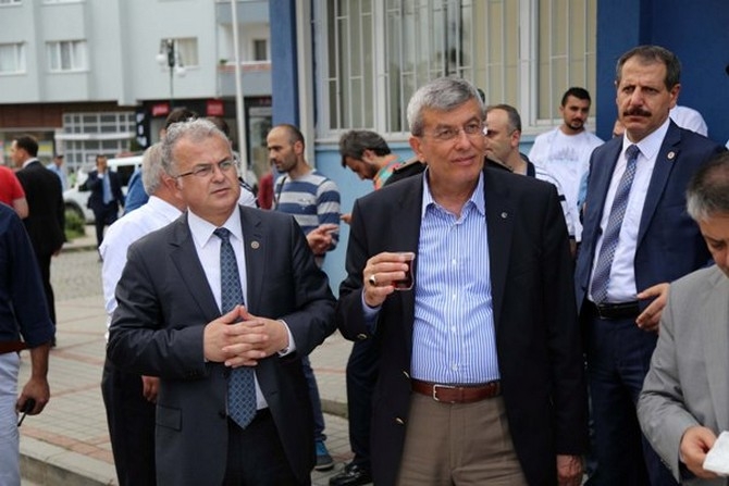 Bakan İpek, Rize’de Bayram Ziyaretinde 19