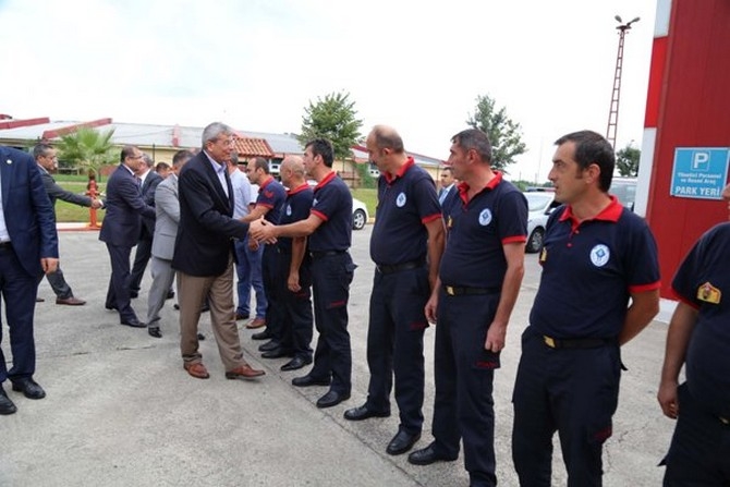 Bakan İpek, Rize’de Bayram Ziyaretinde 24