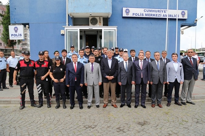 Bakan İpek, Rize’de Bayram Ziyaretinde 7