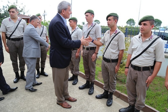 Bakan İpek, Rize’de Bayram Ziyaretinde 9