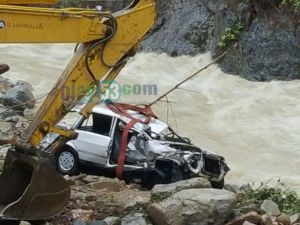 Rize'de Trafik Kazası: 1 Ölü, 3 yaralı