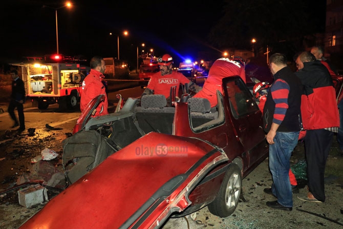 Rize'de Trafik Kazası: 2 Ölü, 5 Yaralı 5