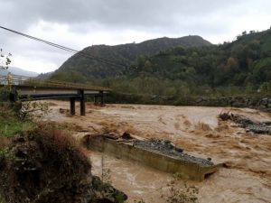 Rize'de Şiddetli Yağış