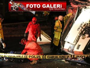 Rize'de Kamyon Yön Levhasına Çarptı: 1 Ölü, 1 Yaralı