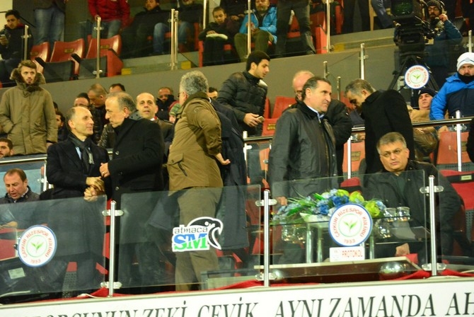 Rizespor - Trabzonspor Maçı Fotoğrafları 2