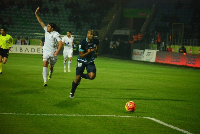 Rizespor - Trabzonspor Maçı Fotoğrafları 24