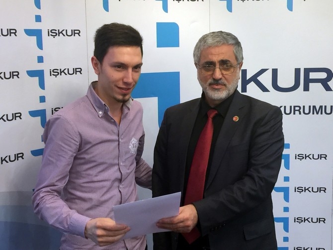 Rize'de 5. Kariyer Günleri Sertifika Töreni 31