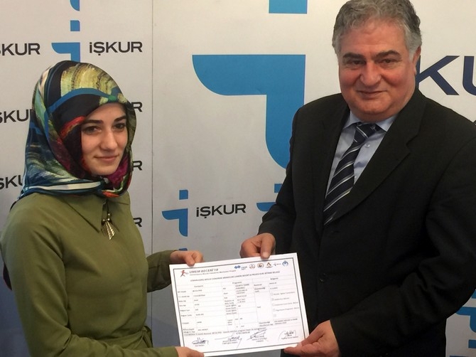 Rize'de 5. Kariyer Günleri Sertifika Töreni 39