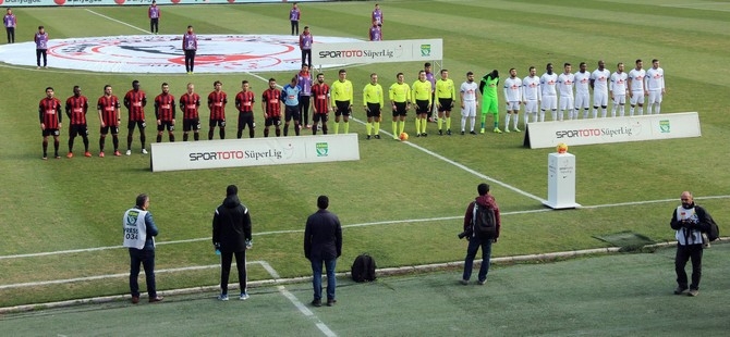 Gaziantepspor-Rizespor Maçı Fotoğrafları 1