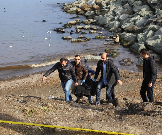 Rize'de deniz kenarında iki erkek cesedi bulundu 7