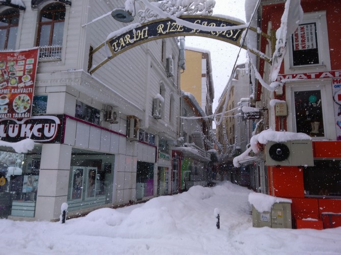 Rize'de Kar Yağışı Etkisini Sürdürüyor 12