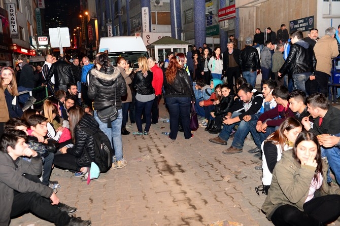 Cerattepe eylemcileri Artvin Valiliği önünde oturma eylemi başlattı 23