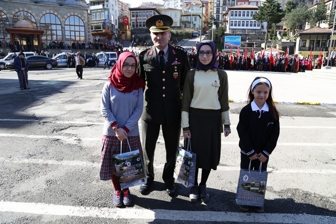 Rize'nin Kurtuluşu'nun 98.Yıl Dönümü Törenle Kutlandı 12