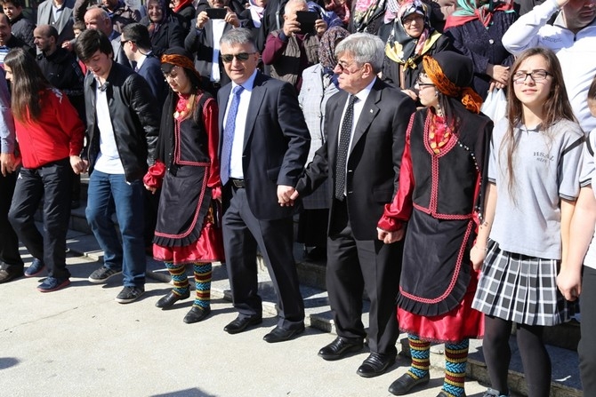 Rize'nin Kurtuluşu'nun 98.Yıl Dönümü Törenle Kutlandı 16