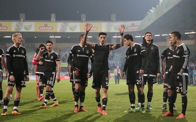 Rizespor-Beşiktaş Maç Fotoğrafları 110
