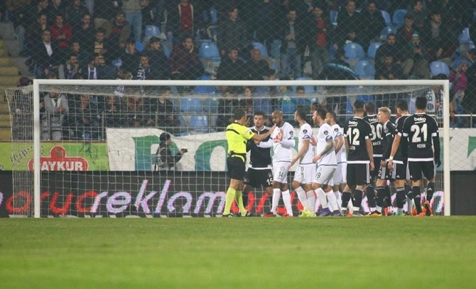 Rizespor-Beşiktaş Maç Fotoğrafları 34