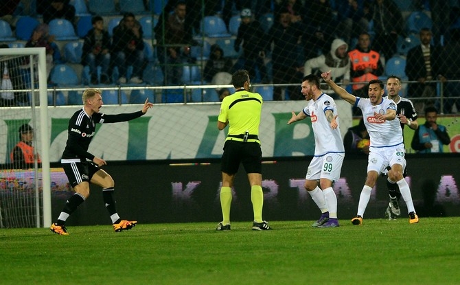 Rizespor-Beşiktaş Maç Fotoğrafları 49