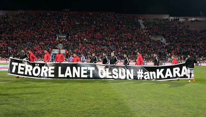 Trabzonspor - Beşiktaş Maçında "teröre lanet olsun #anKARA" 1