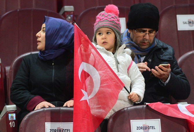 Trabzonspor - Beşiktaş Maçında "teröre lanet olsun #anKARA" 10