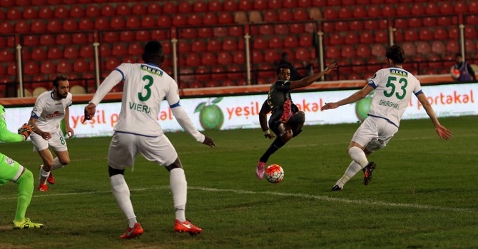 Akhisar Belediyespor-Rizespor maç Fotoğrafları 24